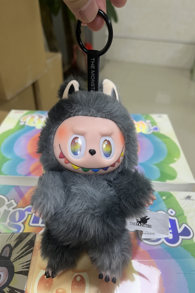 Labubu V3 - THE MONSTERS Big Into Energy Series Blind Box